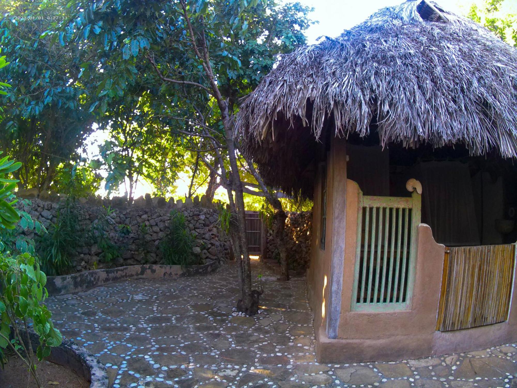 Utopia Rote Lodge Nembrala Kültér fotó