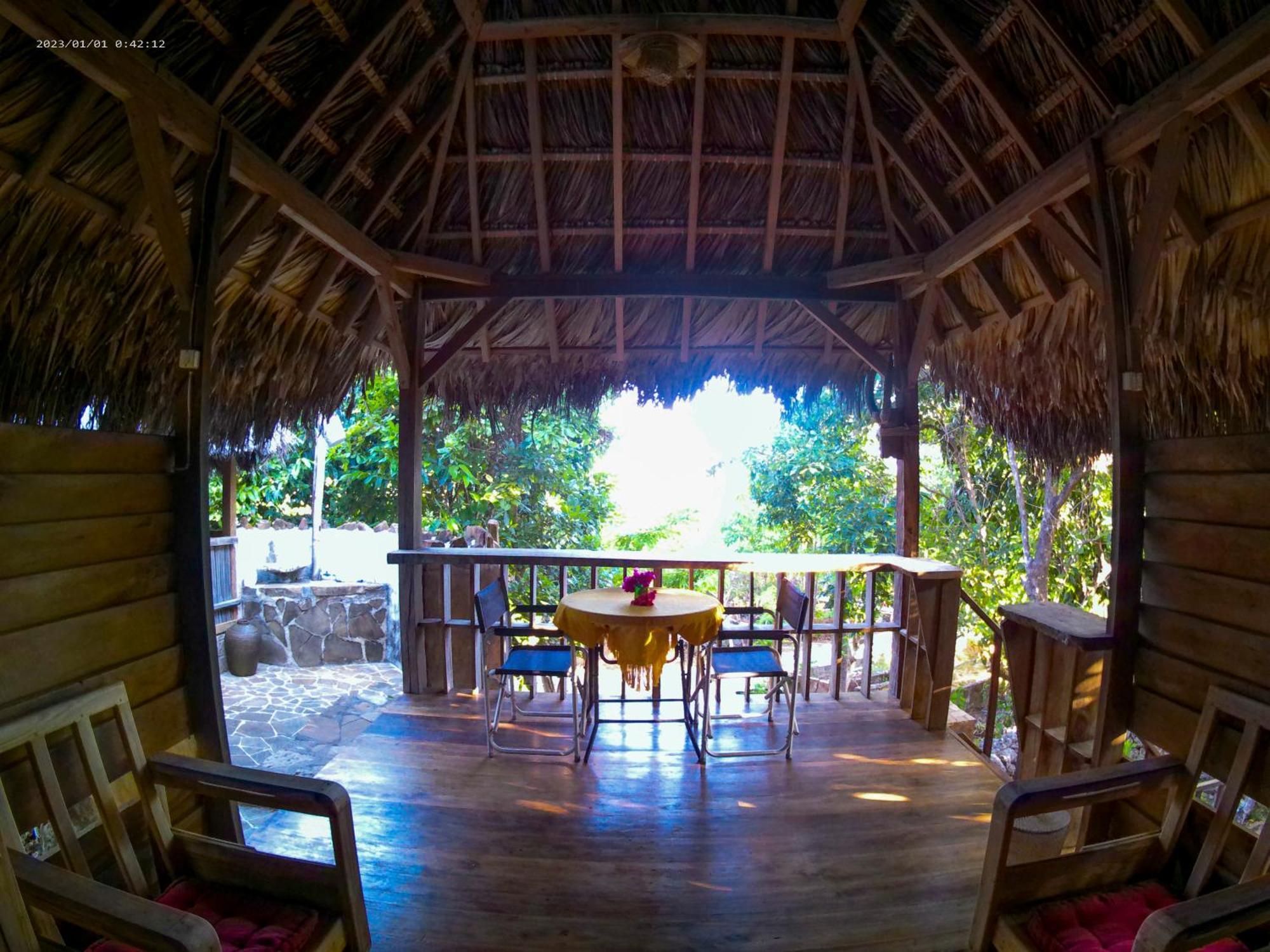 Utopia Rote Lodge Nembrala Kültér fotó