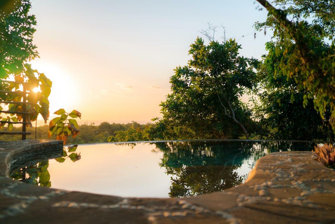 Utopia Rote Lodge Nembrala Kültér fotó